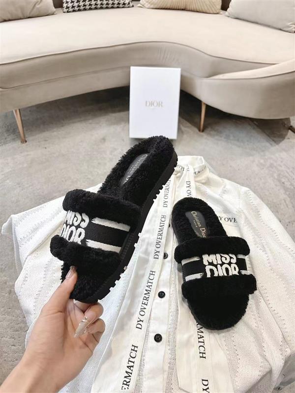 20251128184319128 220